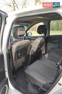Минивэн Renault Scenic 2010 в 