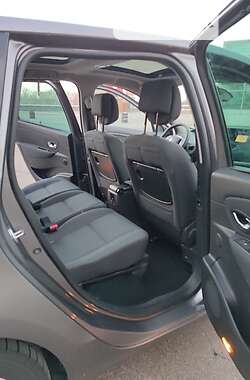 Минивэн Renault Scenic 2010 в 