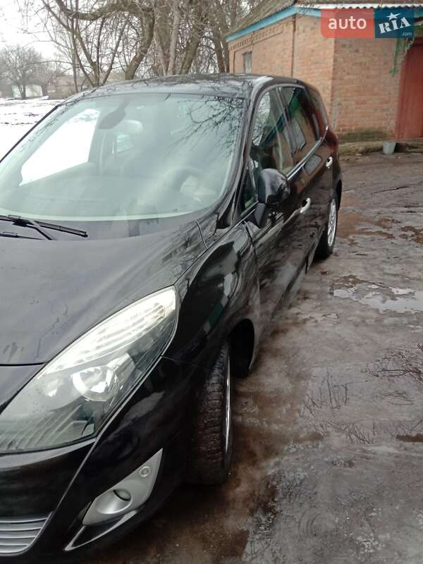 Минивэн Renault Scenic 2010 в Полтаве