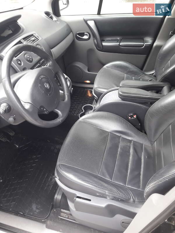 Мінівен Renault Scenic 2003 в Львові