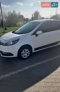 Минивэн Renault Scenic 2013 в 