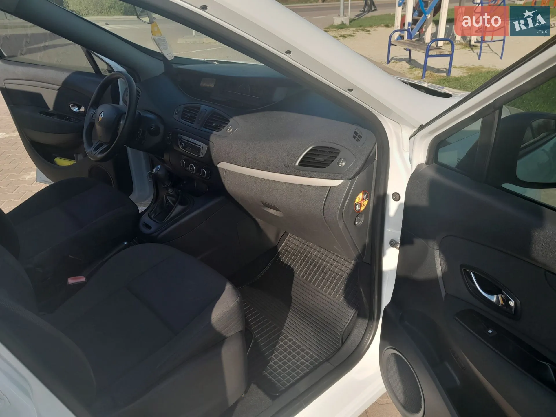 2013 Renault Scenic - мініатюра 21