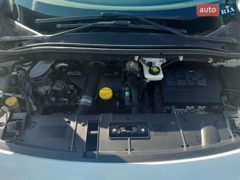 Минивэн Renault Scenic 2013 в Дубно фото 23 Минивэн Renault Scenic 2013 в Дубно