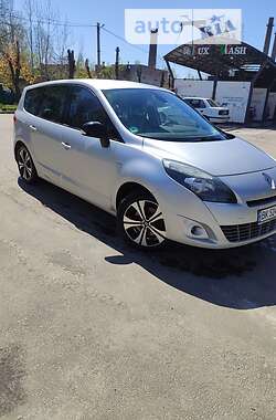 Мінівен Renault Scenic 2011 в Костопілі