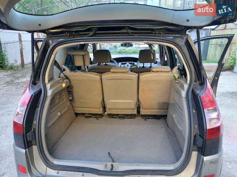 Минивэн Renault Scenic 2004 в Днепре