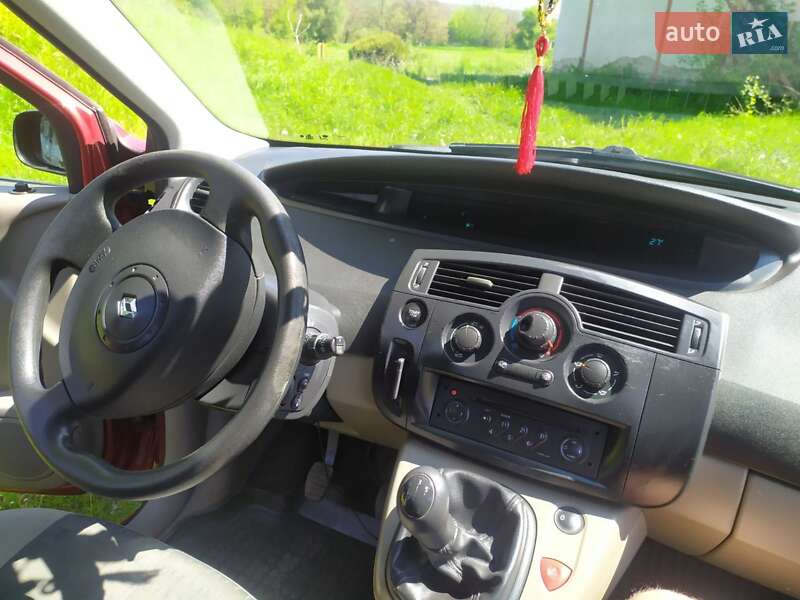 Мінівен Renault Scenic 2004 в Коломиї