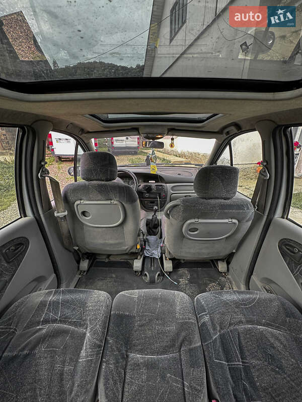 Минивэн Renault Scenic 2001 в Тячеве