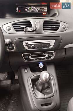 Мінівен Renault Scenic 2014 в Житомирі