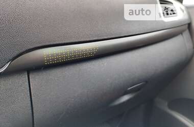 Минивэн Renault Scenic 2010 в 