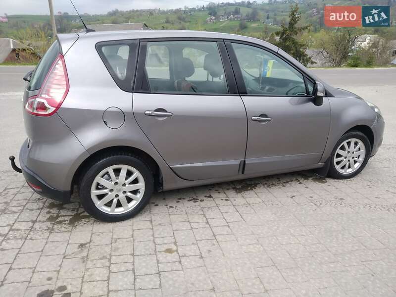 Минивэн Renault Scenic 2011 в Львове