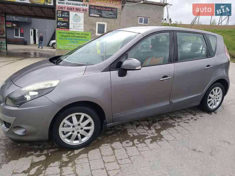 Минивэн Renault Scenic 2011 в Львове