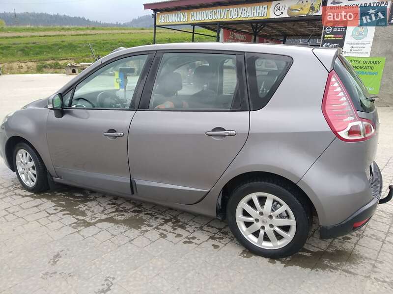 Минивэн Renault Scenic 2011 в Львове