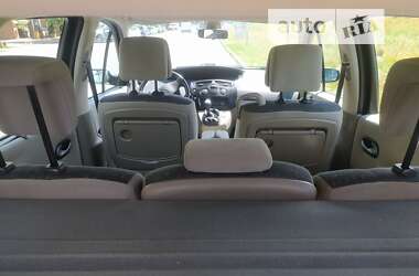 Минивэн Renault Scenic 2005 в 