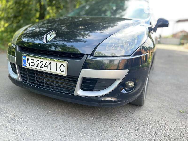 Минивэн Renault Scenic 2011 в Бершади