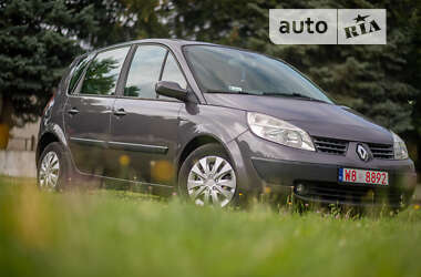 Минивэн Renault Scenic 2005 в 