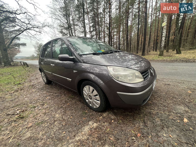 Минивэн Renault Scenic 2004 в Радомышле