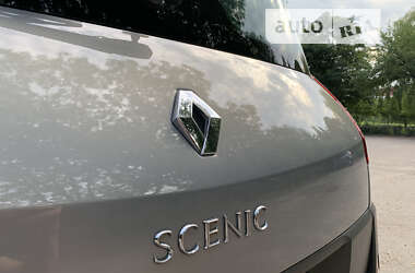 Минивэн Renault Scenic 2004 в 