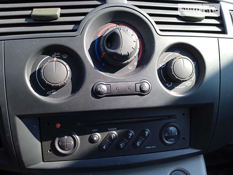 Мінівен Renault Scenic 2005 в Дубні