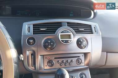 Минивэн Renault Scenic 2005 в Измаиле