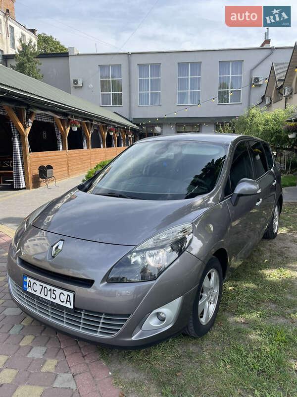 Renault Scenic 2011