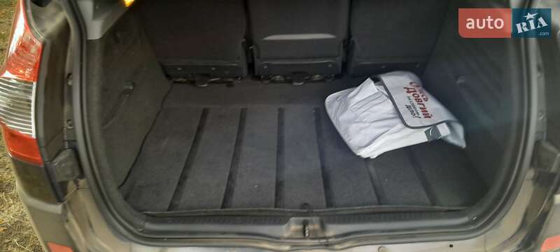 Минивэн Renault Scenic 2006 в Светловодске