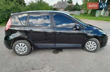 Минивэн Renault Scenic 2009 в 