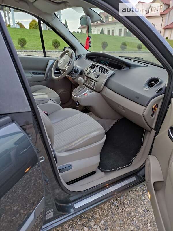 Минивэн Renault Scenic 2005 в Галиче