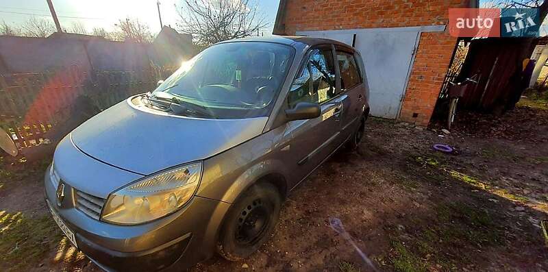 Минивэн Renault Scenic 2004 в Ахтырке