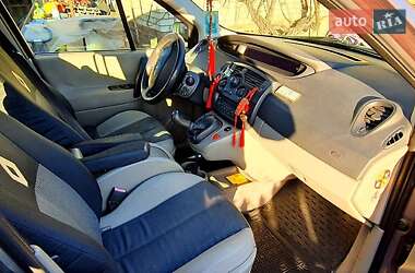 Мінівен Renault Scenic 2004 в Охтирці