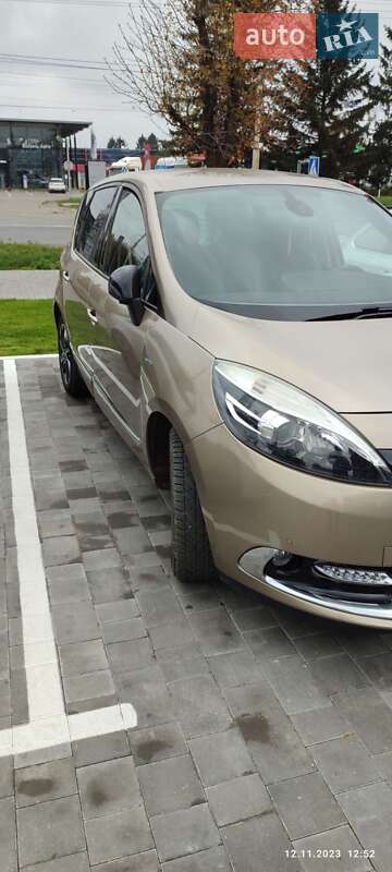 Мінівен Renault Scenic 2015 в Луцьку