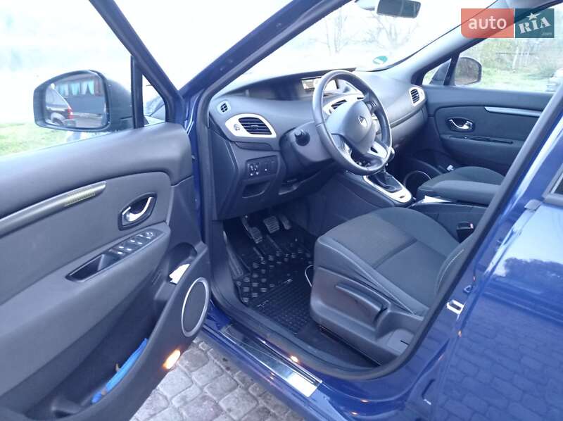 Минивэн Renault Scenic 2010 в Ровно
