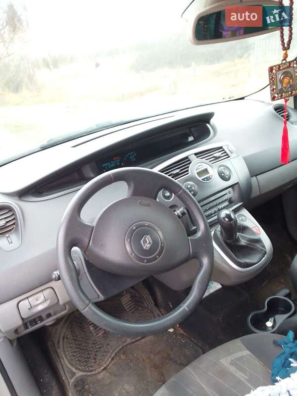 Минивэн Renault Scenic 2006 в Луцке