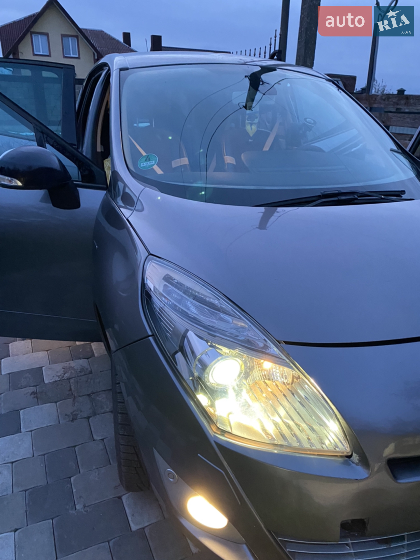 2011 Renault Scenic - мініатюра 3