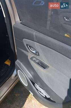 Минивэн Renault Scenic 2009 в 