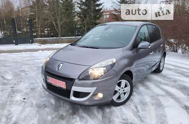 Минивэн Renault Scenic 2009 в Миргороде