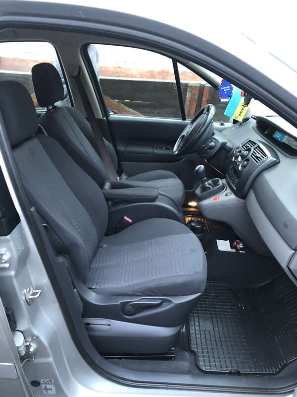 Минивэн Renault Scenic 2007 в Луцке