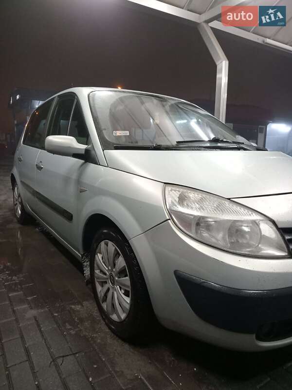 Минивэн Renault Scenic 2003 в Ровно