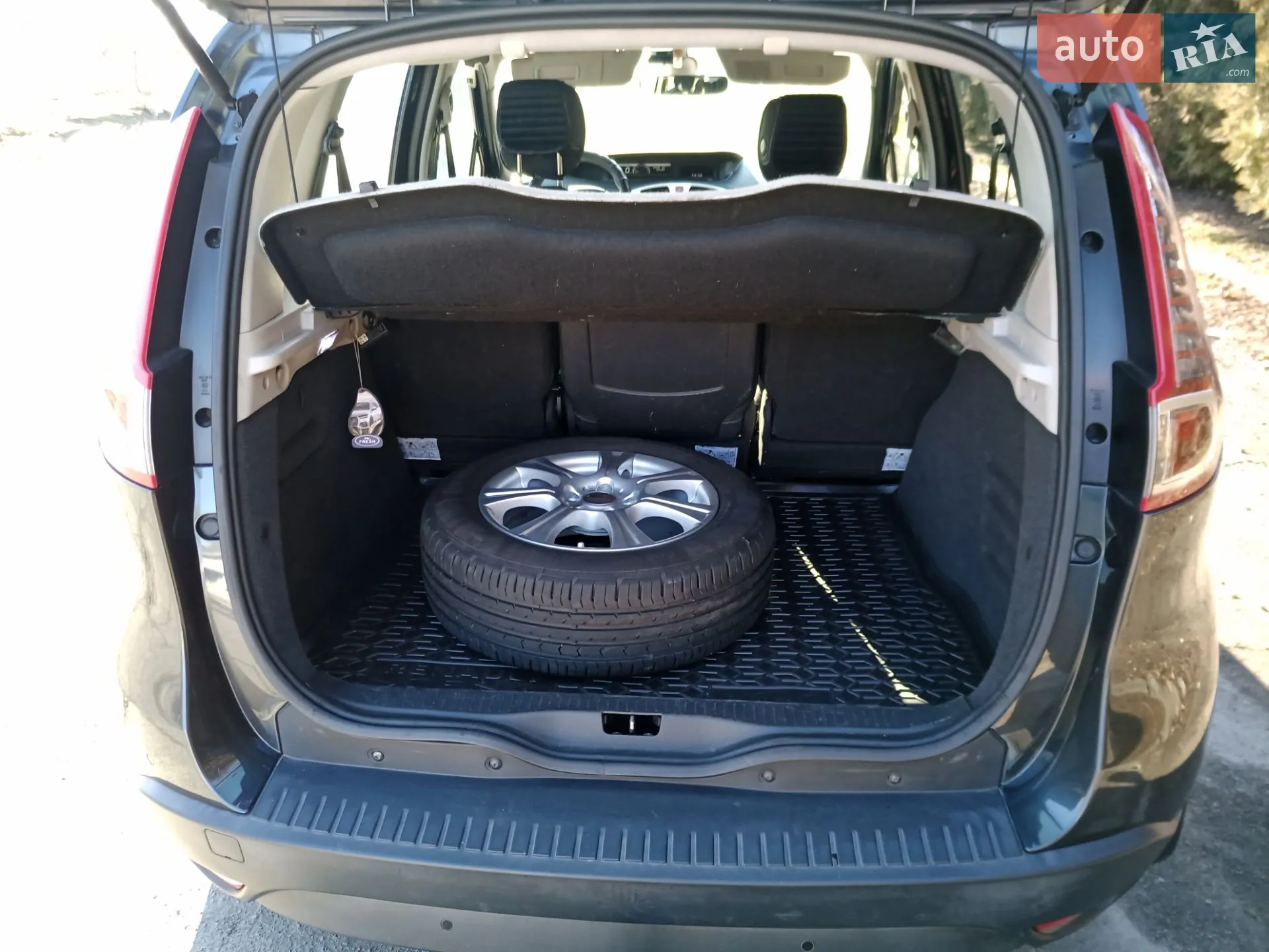 2010 Renault Scenic - мініатюра 10