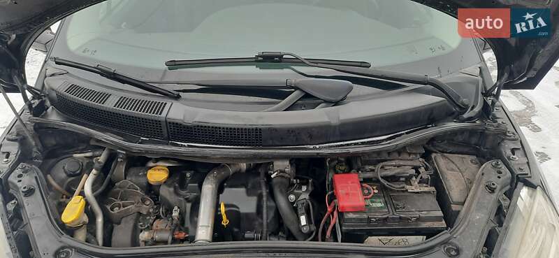 Минивэн Renault Scenic 2007 в Путивле