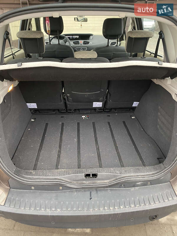Минивэн Renault Scenic 2009 в Миргороде