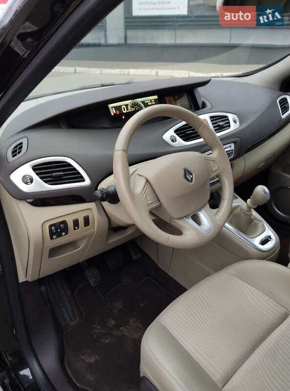 Минивэн Renault Scenic 2009 в Харькове
