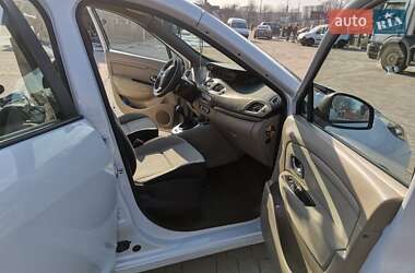 Минивэн Renault Scenic 2011 в Дрогобыче