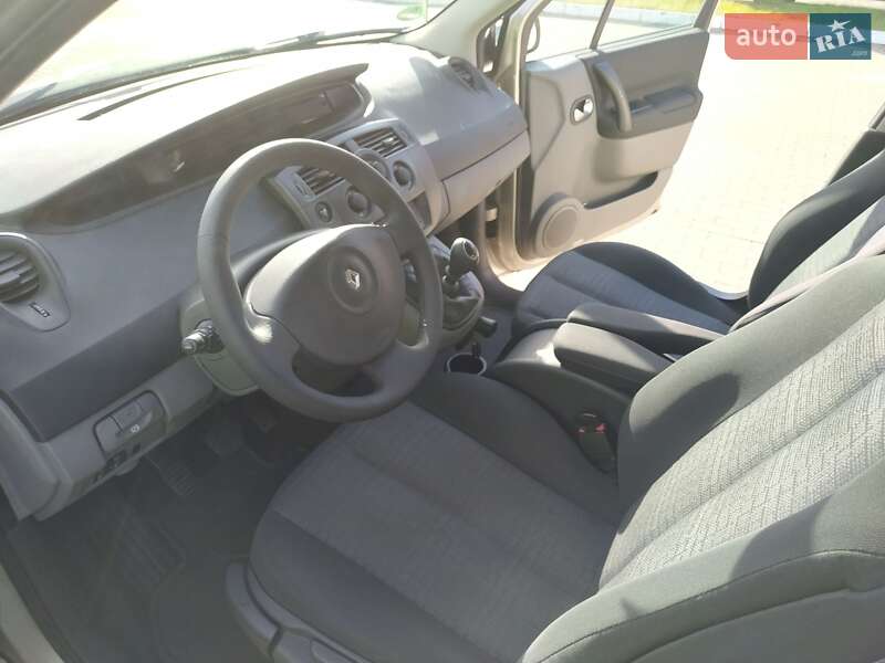 Мінівен Renault Scenic 2006 в Сумах