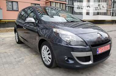 Мінівен Renault Scenic 2010 в Луцьку