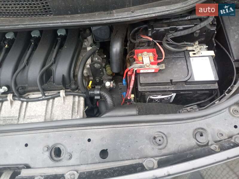 Мінівен Renault Scenic 2005 в Харкові