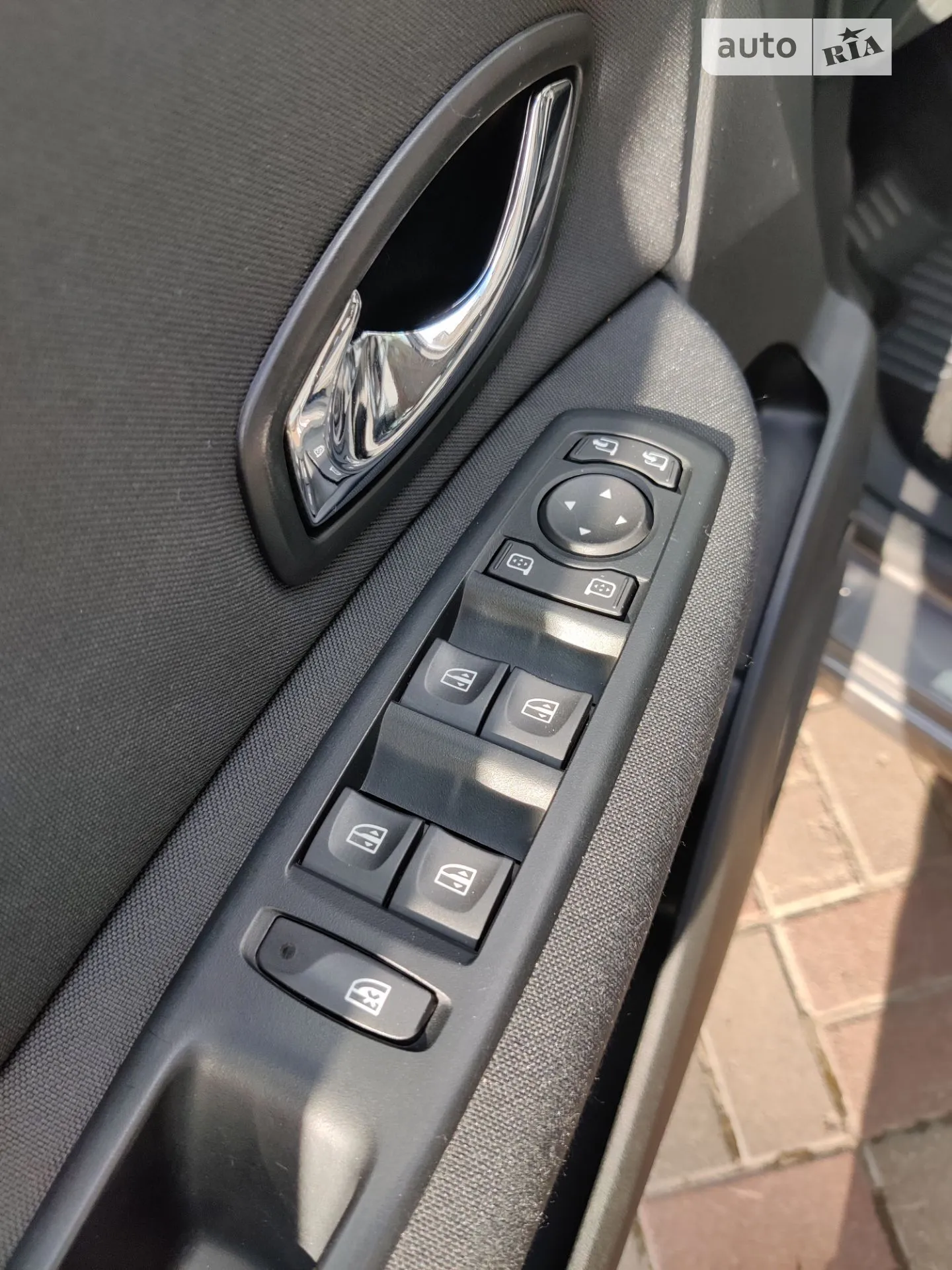 2012 Renault Scenic - мініатюра 2