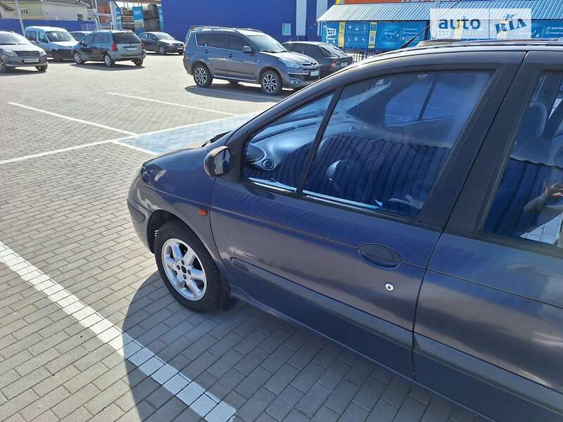 Мінівен Renault Scenic 2001 в Калуші