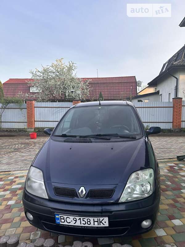 Минивэн Renault Scenic 2000 в Новояворовске