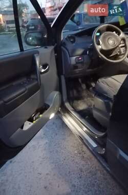 Мінівен Renault Scenic 2005 в Золочеві