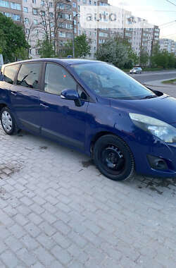 Минивэн Renault Scenic 2009 в Ивано-Франковске